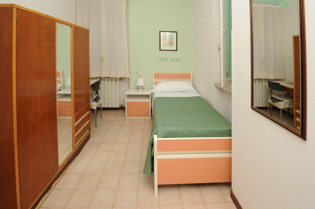 Hotel Marina Montecatini Terme Værelse billede